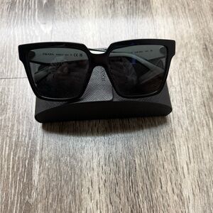 Prada Elegant Black Square Sunglasses